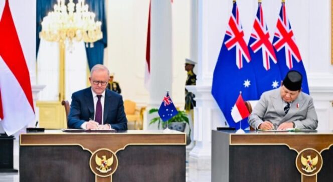 
					Presiden Prabowo Subianto bersama Perdana Menteri (PM) Australia Anthony Albanese ketika menandatangani Traktat Keamanan Bersama (Dok. BPMI Setpres/Laily Rachev)