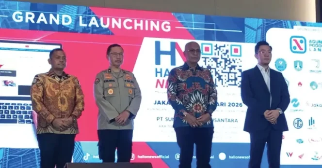 
					(Foto Dldari kiri ke kanan) Pempred Hallonews.Id Sumber Rajasa Ginting, Penata Kehumasan Utama Divisi Humas Polri Brigjen S Erlangga, Ketua Umum PWI Akhmad Munir dan Direktur Utama Hallonews Yesaya Christofer diacara peluncuran Hallonews.Id, Kamis (12/2/2026). Dok. Hallonews.Id