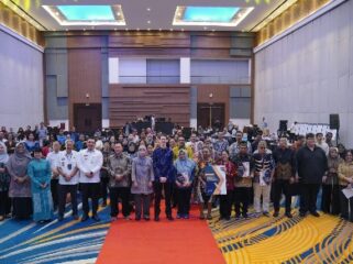 Bina Bangda Kemendagri foto bersama usai musrenbang. (Dok. Bina Bangda Kemendagri/ Bilal)