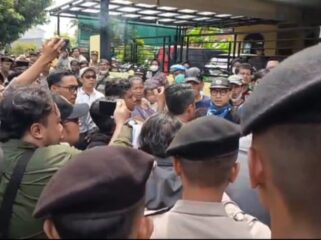 Suasana ketika insiden kekerasan terhadap wartawan. 