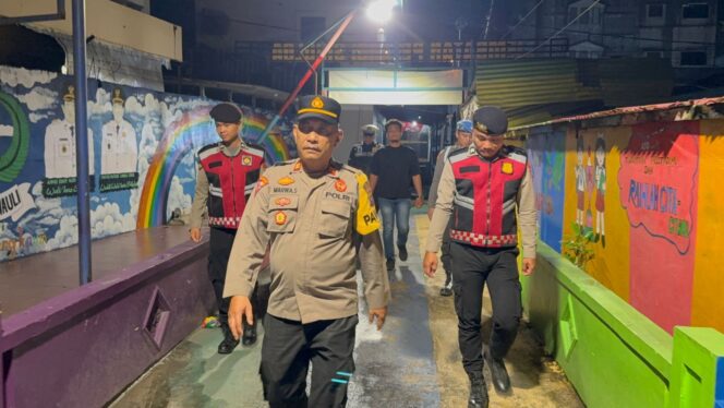 
					IPTU Marwa Siregar Hadir di Tengah Masyarakat, Amankan Kawasan Wisata