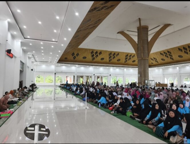 
					Lepas 251 Calon Jemaah Haji , Bupati JKA Pesankan Keikhlasan dalam Beribadah