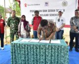 Bupati Tapteng Resmikan Gedung Sementara Sekolah SDN 155683 Sigiring-giring