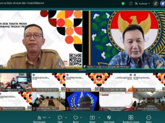 Analis Kebijakan Ahli Madya Direktorat Perencanaan, Evaluasi dan Informasi Pembangunan Daerah, Rendy Jaya Laksamana (kanan). Dok. Bina Bangda 