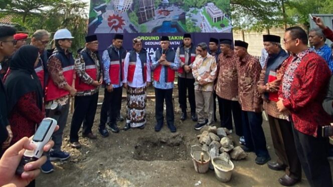 
					Pengajian sekaligus launching dan groundbreaking Gedung KH Ahmad Dahlan. (Dok. Istimewa)