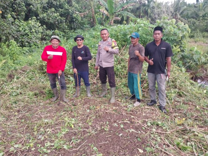 
					Pangan 2026, Polsek Reteh dan Bumdes “RAJA MUD” Cek Kesiapan Lahan Jagung di Desa Sungai Mahang