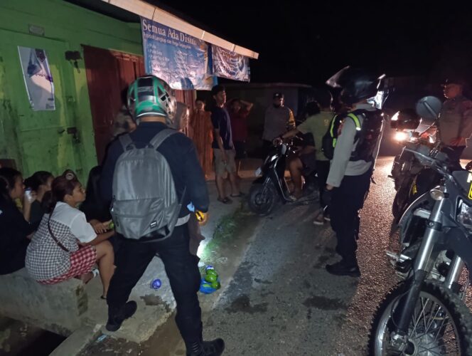 
					Ciptakan Kamtibmas Kondusif, Polsek Kolang Gelar Razia Rutin di Tempat Hiburan Malam