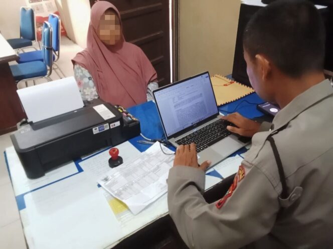 
					Polres Tapteng Evakuasi Korban KDRT di Lubuk Tukko ke Mapolres untuk Perlindungan