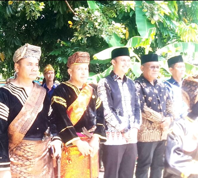 
					Andi Yusman Sandang Gala Datuak Koto Nan Gadang Batuah, Wabup Rahmat Hidayat: Wujud Pelestarian Adat Minangkabau