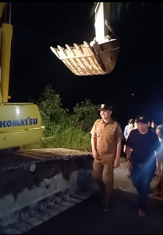 
					Bupati Jhon Kenedy Azis Instruksikan Pembangunan Jembatan Darurat di Anduring(Foto,Dok istimewa)