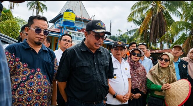 
					Dirjen LIP Janjikan Irigasi Tersier Usai Rehab Sawah Pascabencana Tuntas di Padang Pariaman
