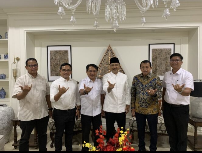 
					JKA Temui Mensos Usai Tinjau Lokasi Sekolah Rakyat di Kota Tarok, Proposal Rp250 Miliar Diserahkan