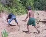Akibat Bupati Taliabu Sashabila Mus Buat Janji Palsu Saat Kampanye Politik Masyarakat Akhirnya Tanami Pohon Kelapa Jalan Tanjakan Gunung Sampe