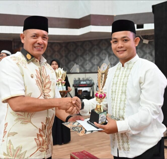 
					Wakil Bupati Tapanuli Tengah Resmi Tutup MTQ ke-51 Tahun 2026, Kecamatan Pandan Raih Juara Umum