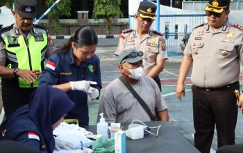 Sambut Hari Bhayangkara ke-80, Polres Sibolga Gelar Pemeriksaan Kesehatan Gratis bagi Pengemudi Becak