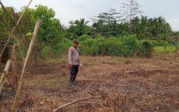 Dukung Asta Cita Presiden, Polsek Kuindra Bersama Pemdes Tanjung Melayu Siapkan Lahan Ketahanan Pangan