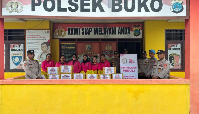 Kepala Kepolisian Sektor Buko Banggai Kepulauan Bersama Jajarannya Gelar Bakti Sosial dan Anjangsana Sambut HUT Bhayangkara Ke-80 Tahun 2026