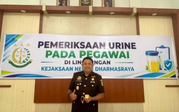 Kejari Dharmasraya Pastikan Seluruh Pegawai Bebas Narkoba, Tes Urine Massal Perkuat Integritas Aparat Penegak Hukum