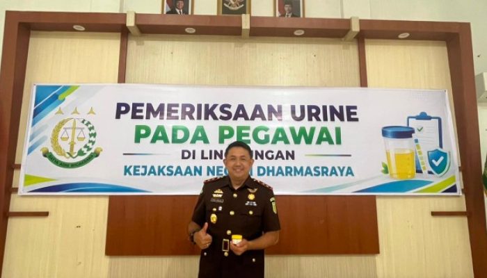 Kejari Dharmasraya Pastikan Seluruh Pegawai Bebas Narkoba, Tes Urine Massal Perkuat Integritas Aparat Penegak Hukum