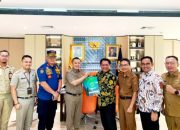 Bupati JKA Perjuangkan Hibah Mobil Damkar dan Armada Sampah Sampai ke Pusat untuk Padang Pariaman
