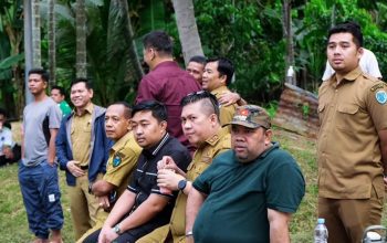 Ketua DPRD Batang Hari Menghadiri Pertandingan Persahabatan Persibri Old Star VS Garuda Mas FC