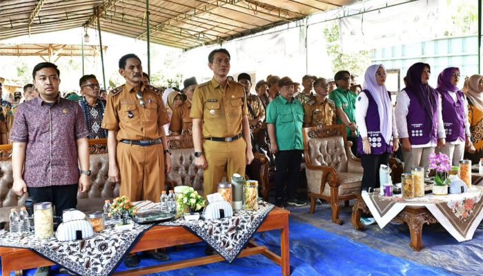 Ketua DPRD Menghadiri Penyerahan Sertifikat Program Retribusi Tanah Tahun 2026