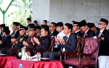 Upacara Peringatan Hari Bhayangkara Ke-80 Ketua DPRD Batang Hari dengan Khidmat Mengikuti
