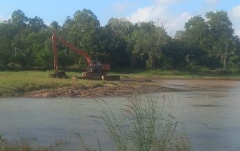 Tanpa Papan Informasi, Pekerjaan Perawatan Waduk Kolong Cinta Jadi Sorotan, DPUPR SDA Provinsi perlu Dikonfirmasi”