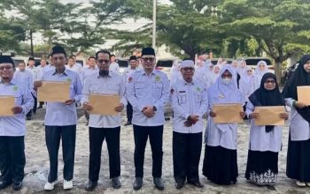 Apel Gabungan Perdana Ka Kemenag Pasaman Barat, Thomas Febria Serahkan Kenaikan Pangkat dan Penghargaan
