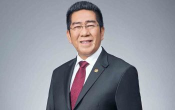 Advokat senior, Prof. Dr Henry Yosodingrat, SH, MH, pertanyakan ada apa dan kenapa Mantan Jampidsus Kejagung RI tidak di tahan