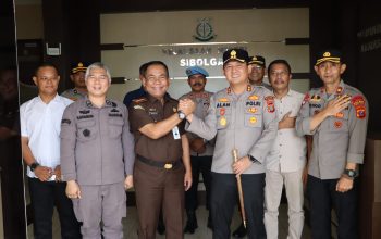 Perkuat Sinergitas, Kapolres Tapanuli Tengah Kunjungi Kejari Sibolga