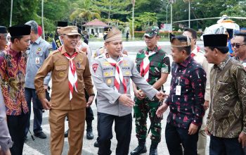 Perkuat Sinergitas TNI-Polri, Dandim 0314/Inhil Sambut Kunjungan Kerja Kapolda Riau di Lapangan Kantor Bupati