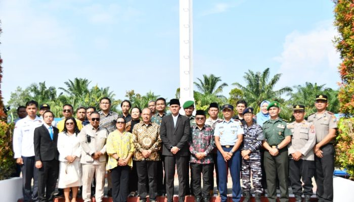 Hadiri Pelantikan Angkatan XXXIII SMA Matauli Pandan, Wakil Bupati Tapteng Ingatkan Peserta Didik Bijak Menghadapi Tantangan Era Digital