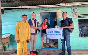 Saat Duka Menyelimuti Korban Serangan Monyet, YBM PLN UP3 Rengat Bersama PW IWO Riau Ulurkan Tangan Kemanusiaan