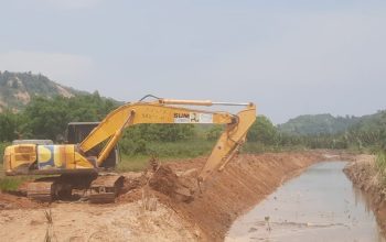 11 Unit Alat Berat Dikerahkan Percepatan Penanganan Bencana di Kelurahan Sipange Kecamatan Tukka