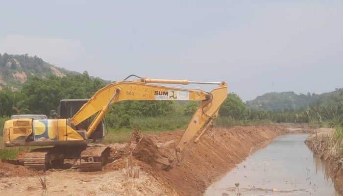 11 Unit Alat Berat Dikerahkan Percepatan Penanganan Bencana di Kelurahan Sipange Kecamatan Tukka
