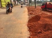 Tanah Berhamburan ke Jalan, Proyek di Sukmajaya Disorot: Izin Lengkap atau Sekadar Klaim?