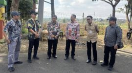 Direktorat Jenderal Bina Pembangunan Daerah Kemendagri ketika melakukan kunjungan lapangan LSDP di Kota Malang. (Dok. Bina Bangda/ Kemendagri)