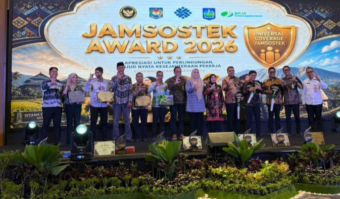 Kegiatan Monitoring dan Evaluasi serta Asistensi Pelaksanaan Program Percepatan Capaian Universal Coverage Jaminan Sosial Ketenagakerjaan. (Dok. Bina Bangda/ Kemendagri)