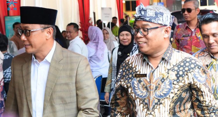 Ptof. Zudan usai Rapat Koordinasi Kepegawaian bagi Instansi Wilayah Kerja Kantor Regional III BKN Bandung. (Dok. Istimewa)