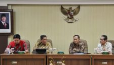 Kegiatan Coaching Clinic Penerapan Standar Pelayanan Minimal. (Dok. Bina Bangda/ Kemendagri)