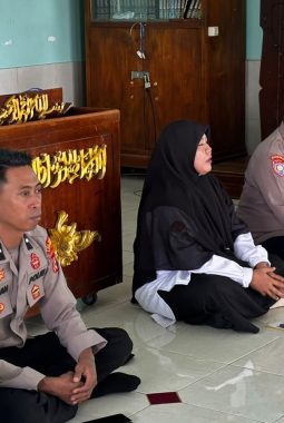 Sat Binmas Polres Soppeng Edukasi Santri, Cegah Kenakalan Remaja Sejak Dini.