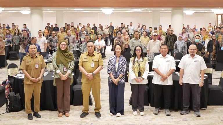 Rapat Penyusunan Annual Work Plan (AWP) dan Overall Work Plan (OWP) Daerah Program Local Service Delivery Improvement Project (LSDP) Tahun Anggaran 2026-2030. (Dok. Bina Bangda/ Kemendagri)
