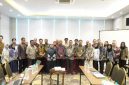 Foto bersama usai Rapat Asistensi dan Supervisi Perubahan Perilaku Pengelolaan Sampah di Satuan Pendidikan. (Dok. Bina Bangda/ Kemendagri)