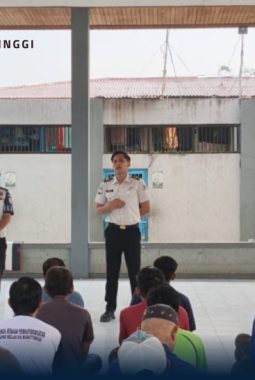 Tingkatkan Kedisiplinan WBP, Lapas Bukittinggi Gencarkan Sosialisasi Pembersihan Barang Terlarang