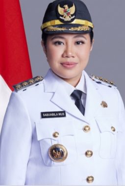 Masyarakat Pulau Taliabu Pertanyakan Langkah Bupati Sashabila Widya L. Mus Cabut Status Daerah 3T Sementara Masih Bayak Program Pembagunan Jalan Amburadul