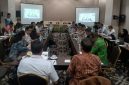 Kegiatan Harmonisasi regulasi diarahkan untuk memperkuat sinkronisasi pusat-daerah, menata Pokok-Pokok Pikiran. (Dok. Bina Bangda/ Kemendagri)
