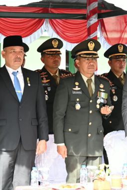 Wabup Tapteng Mahmud Efendi Hadiri HUT ke-81 TNI di Makorem 023/KS : Perkuat Sinergi Manjaga Keutuhan NKRI