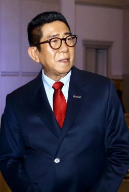 PASCA PUTUSAN MK: BOLA POLITIK GIBRAN BERPINDAH DARI MK KE ISTANA