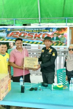 Kepedulian Hangat Alumni SMAN 1 Taliabu Barat, Salurkan Bantuan Nutrisi Ke Posko Siaga Tanggap Darurat Karhutla Satpol PP dan Damkar